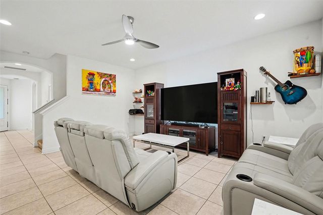 1903 W STATE STREET, Tampa, FL 33606