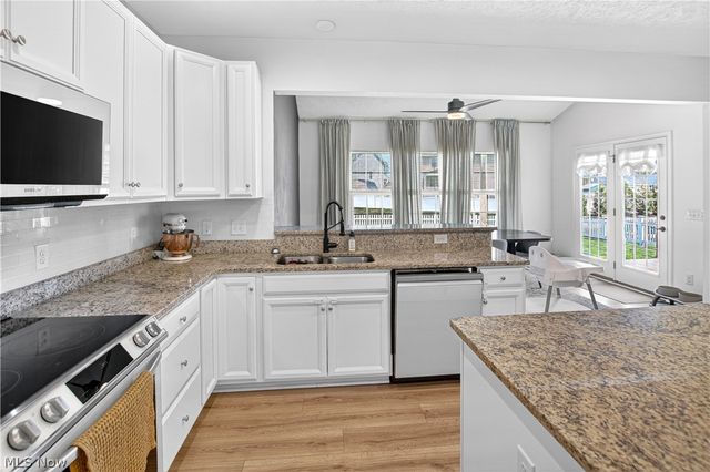 3241 Boettler Street NE, Canton, OH 44721