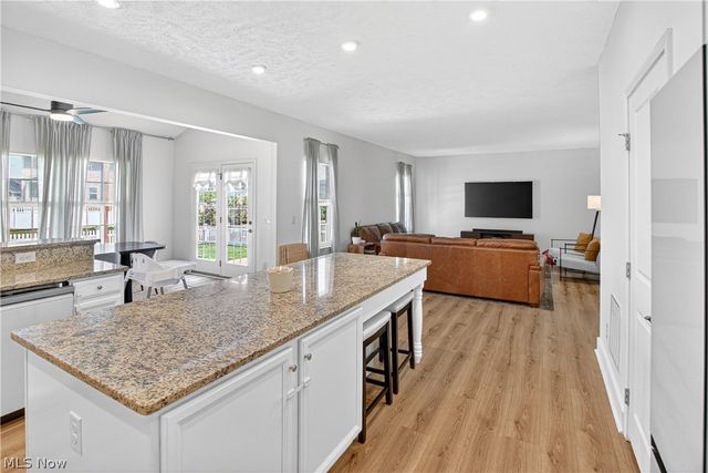 3241 Boettler Street NE, Canton, OH 44721