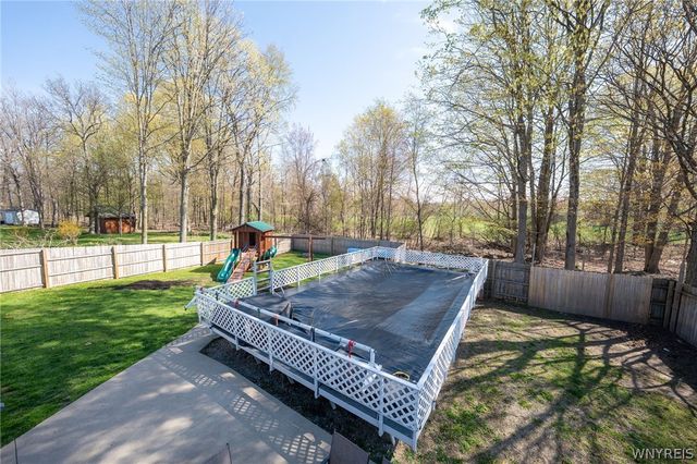 7041 Brandywine Drive, Evans, NY 14047