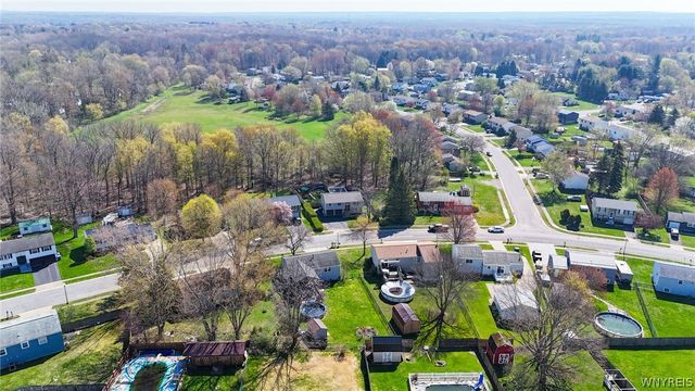 7041 Brandywine Drive, Evans, NY 14047