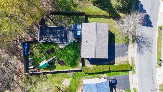 7041 Brandywine Drive, Evans, NY 14047