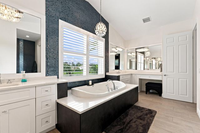 11301 Misty Ridge Way, Boynton Beach, FL 33473