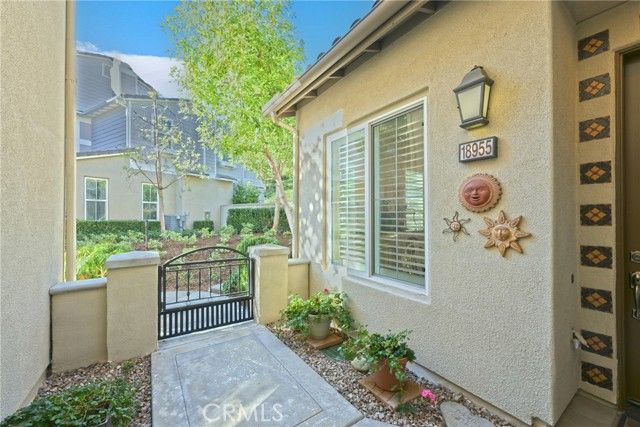 18955 Pelham, Yorba Linda, CA 92886