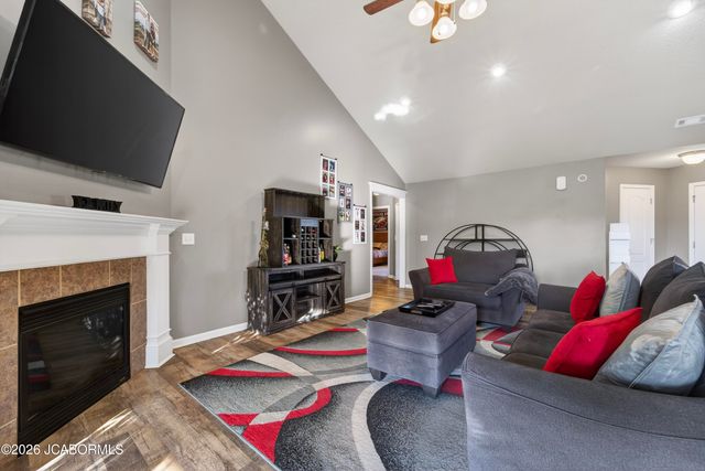 204 E REDTAIL DRIVE, Ashland, MO 65010