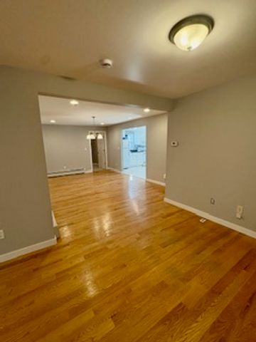 14 Elizabeth Street, Branford, CT 06405