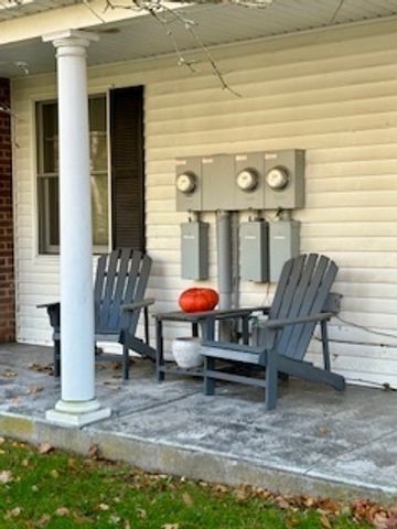 14 Elizabeth Street, Branford, CT 06405