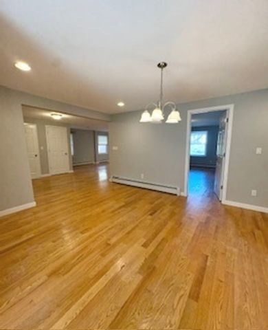 14 Elizabeth Street, Branford, CT 06405