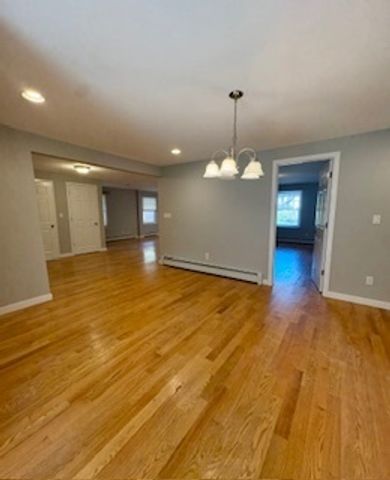 14 Elizabeth Street, Branford, CT 06405