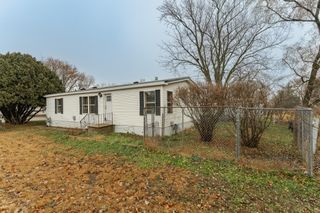 10 Park Drive NW, Eyota, MN 55934