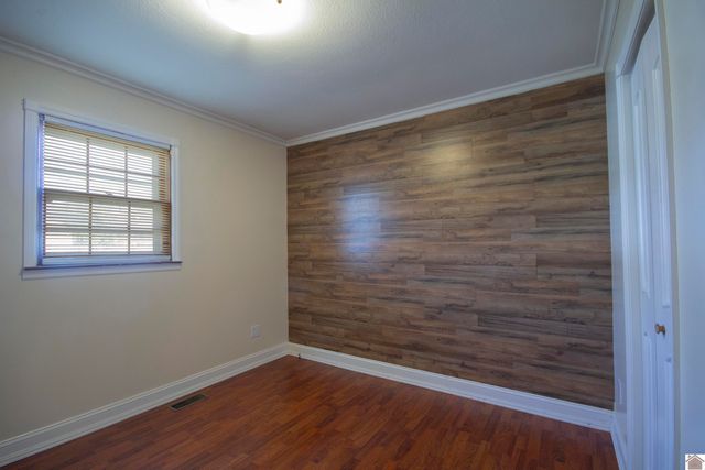 1656 College Terrace, Murray, KY 42071