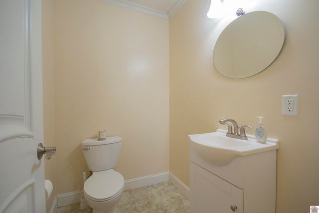 1656 College Terrace, Murray, KY 42071