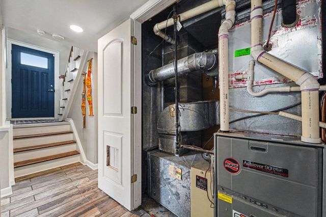 1132 Juneau Road, Ypsilanti Twp, MI 48198