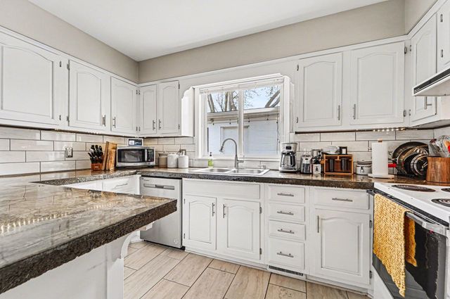 1132 Juneau Road, Ypsilanti Twp, MI 48198