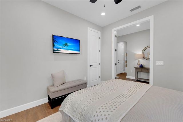 19802 Bittersweet LN, Estero, FL 33928