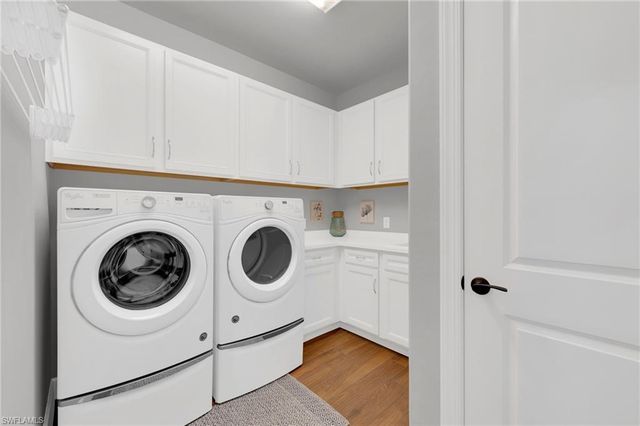 19802 Bittersweet LN, Estero, FL 33928