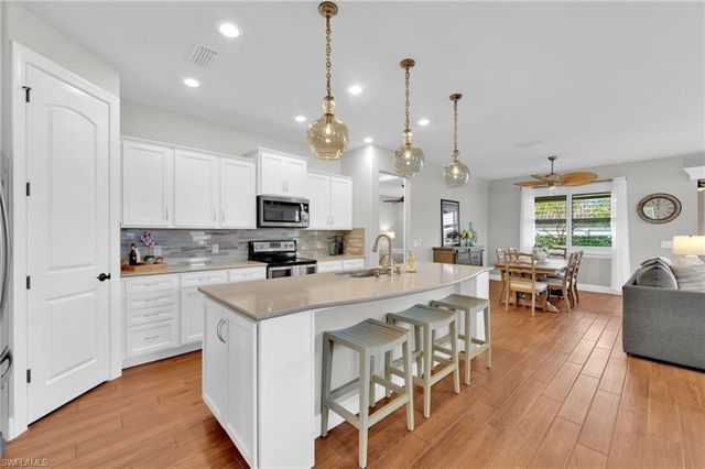 19802 Bittersweet LN, Estero, FL 33928