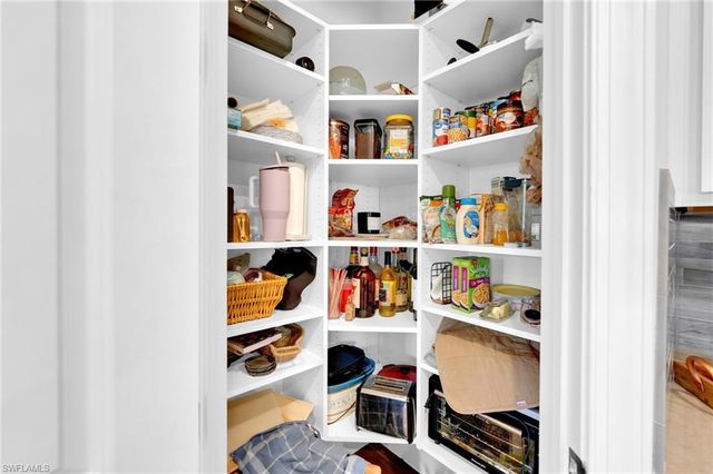 19802 Bittersweet LN, Estero, FL 33928