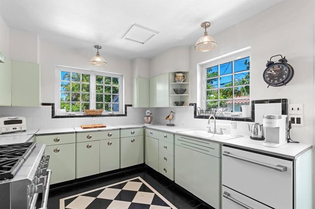 112 Yale Drive, Lake Worth Beach, FL 33460