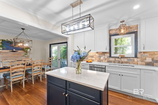 698 Cedar Avenue, Fairhope, AL 36532