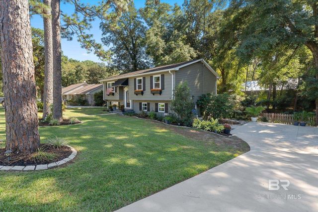 698 Cedar Avenue, Fairhope, AL 36532