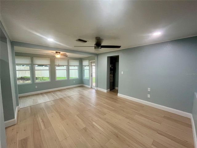 8330 WAVERLY ROAD N, St Petersburg, FL 33702