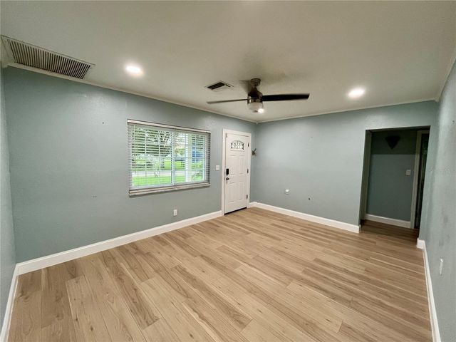 8330 WAVERLY ROAD N, St Petersburg, FL 33702