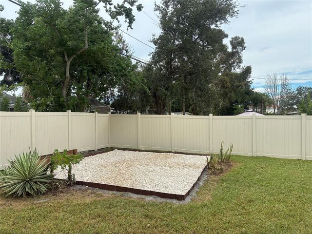 8330 WAVERLY ROAD N, St Petersburg, FL 33702