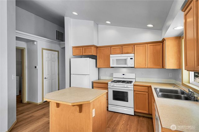 6005 74th Avenue NE, Marysville, WA 98270