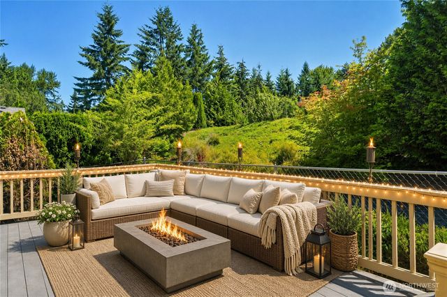 6005 74th Avenue NE, Marysville, WA 98270