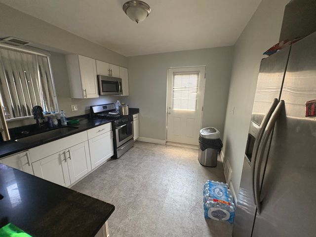 8118 S Spaulding Street, Chicago, IL 60652