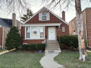 8118 S Spaulding Street, Chicago, IL 60652