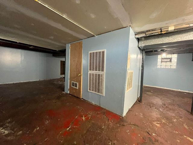 939 Cherry Street, Hammond, IN 46324