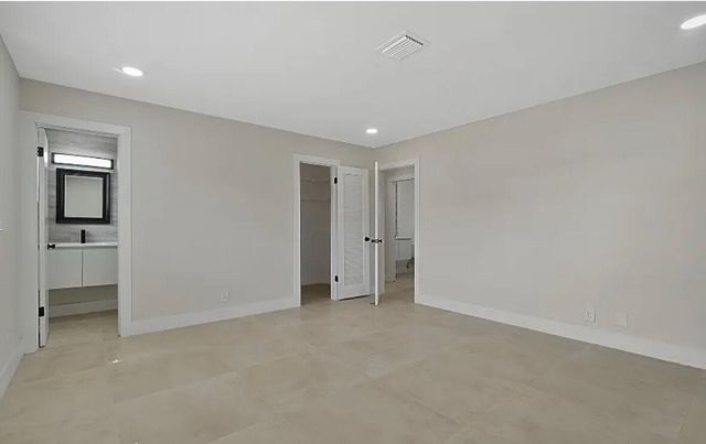 219 SE 13th Street, Deerfield Beach, FL 33441