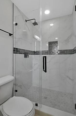219 SE 13th Street, Deerfield Beach, FL 33441