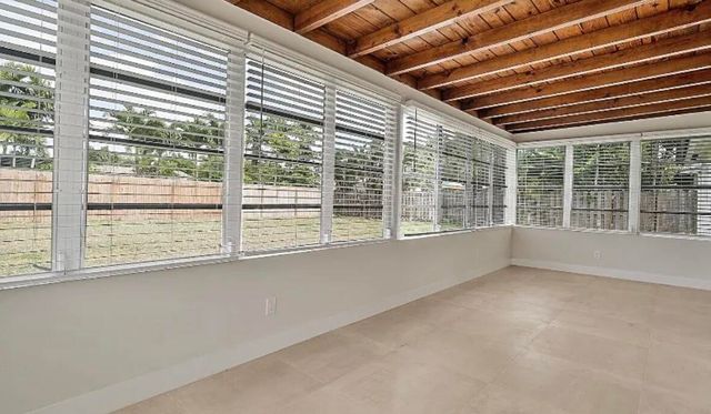 219 SE 13th Street, Deerfield Beach, FL 33441