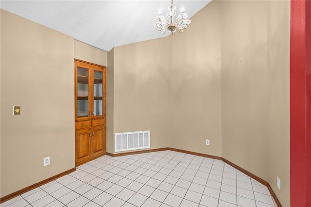 1398 E Amber Drive, Fayetteville, AR 72703
