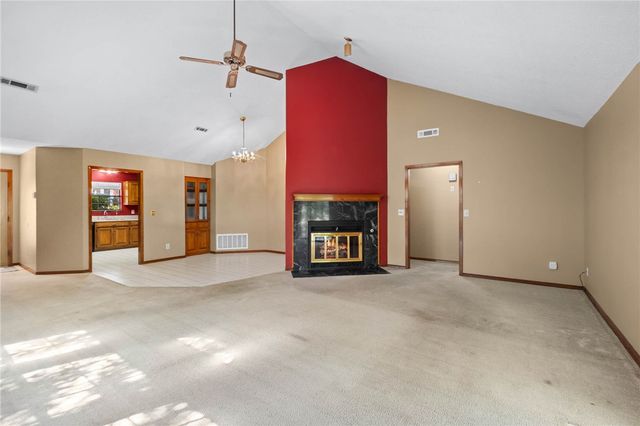 1398 E Amber Drive, Fayetteville, AR 72703