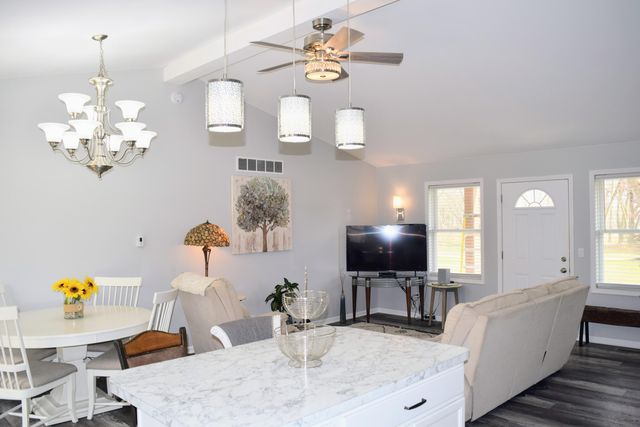 14888 S State Road, Perry, MI 48872