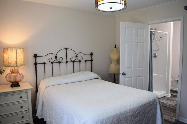 14888 S State Road, Perry, MI 48872