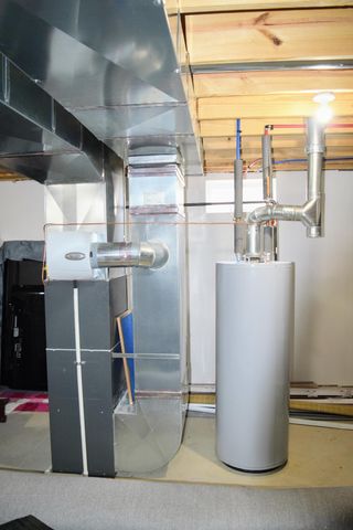 14888 S State Road, Perry, MI 48872