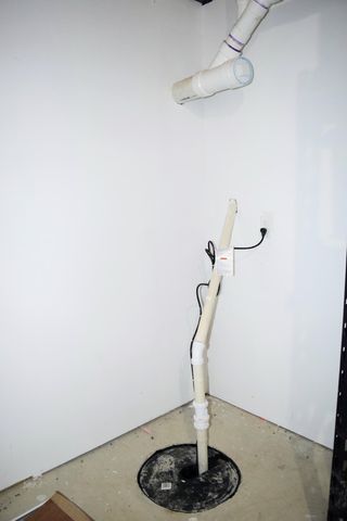 14888 S State Road, Perry, MI 48872