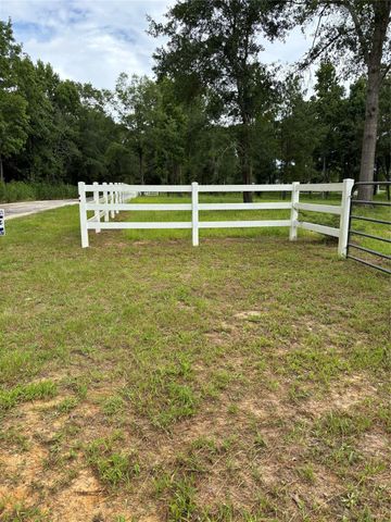 1263 Old Providence Road, Livingston, TX 77351