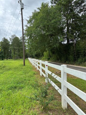 1263 Old Providence Road, Livingston, TX 77351