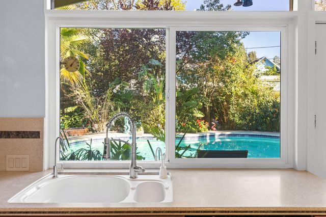 7613 Northeast Cir, Citrus Heights, CA 95610