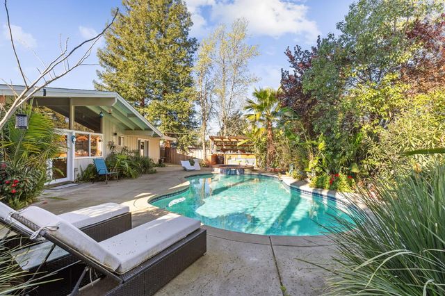 7613 Northeast Cir, Citrus Heights, CA 95610