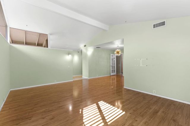 7613 Northeast Cir, Citrus Heights, CA 95610