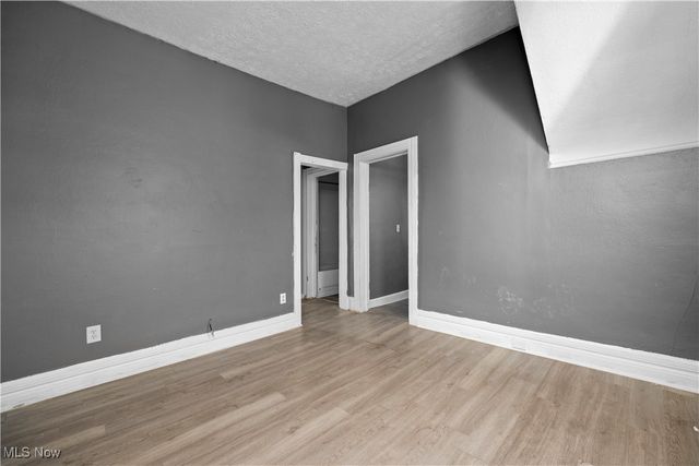 316 W 10th Street, Lorain, OH 44052