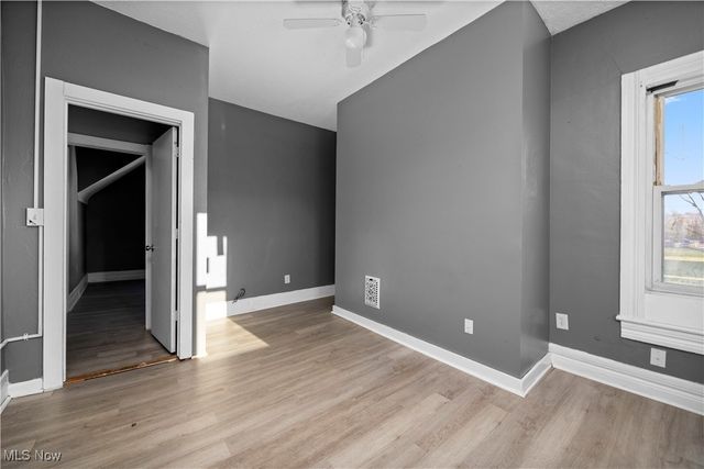 316 W 10th Street, Lorain, OH 44052