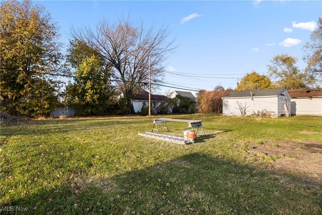 316 W 10th Street, Lorain, OH 44052